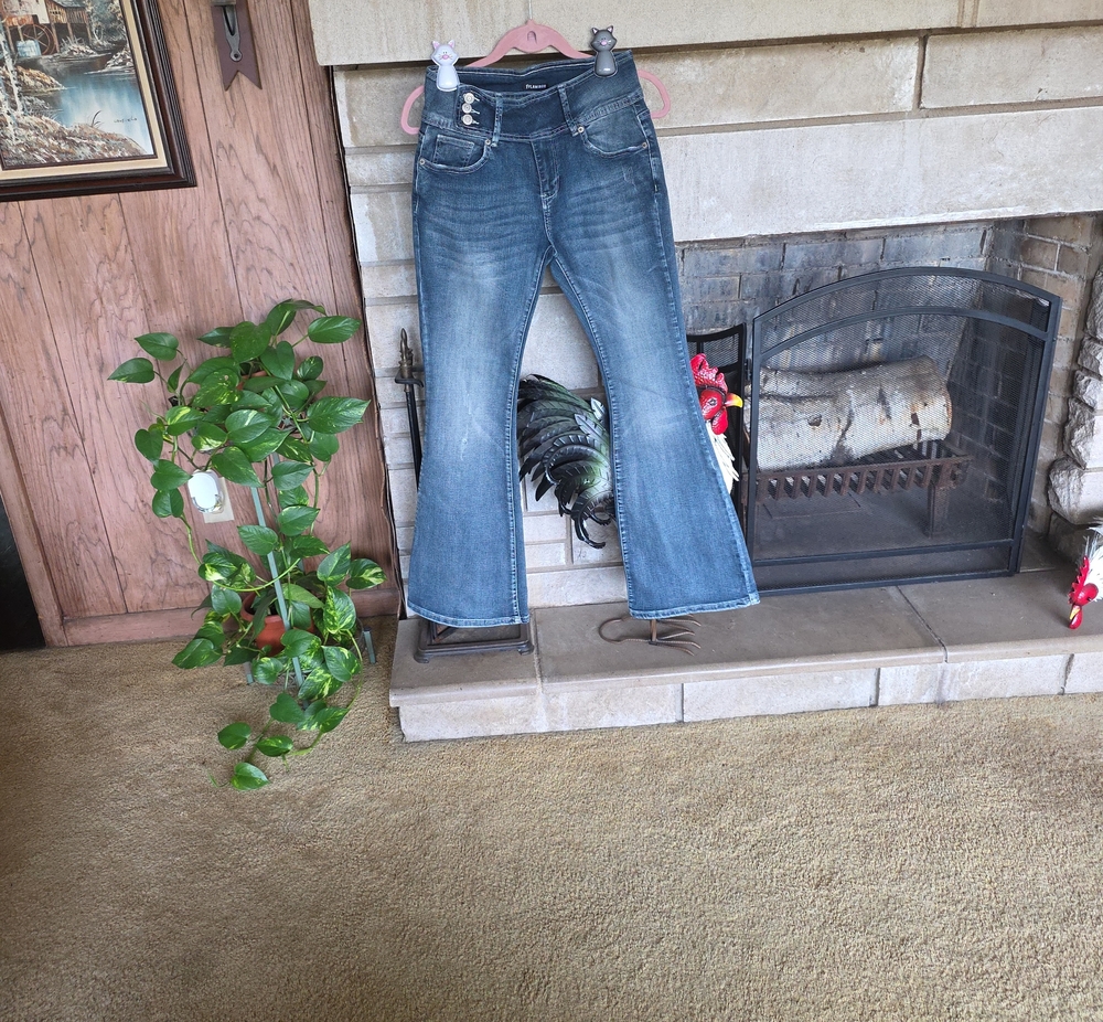 Mid-Rise Women's Blue Flare Jeans - Unbranded